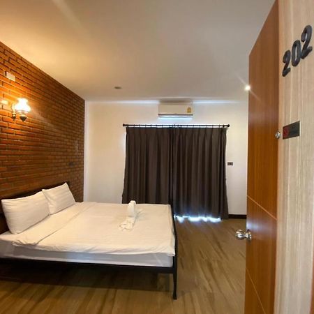 The Connect Chiang Mai Hotel Exterior photo